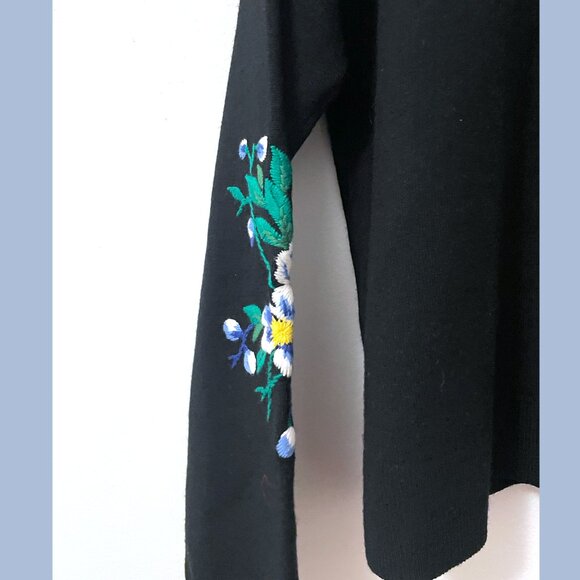 Alice + Olivia | Gleeson Embellished Pullover - Picture 10 of 12